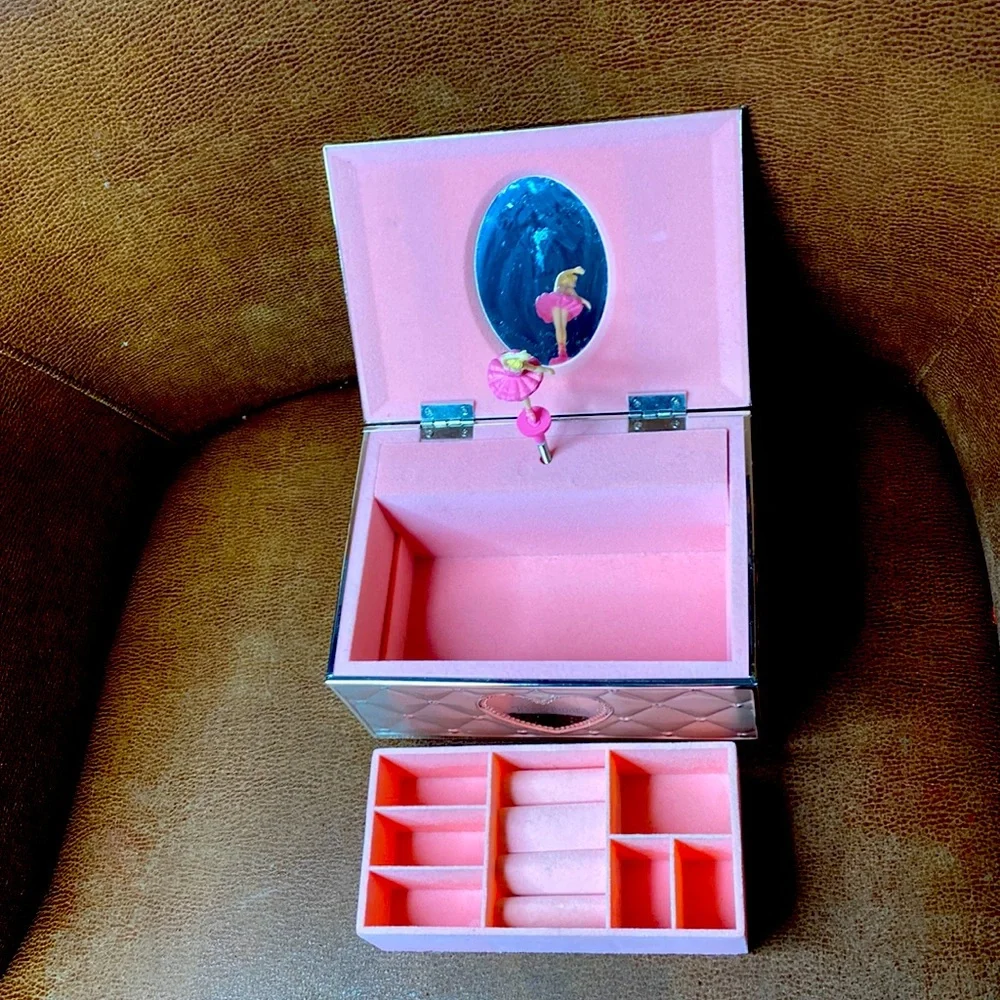 Lenox Ballerina Musical Jewelry Box, Childhood Memories,